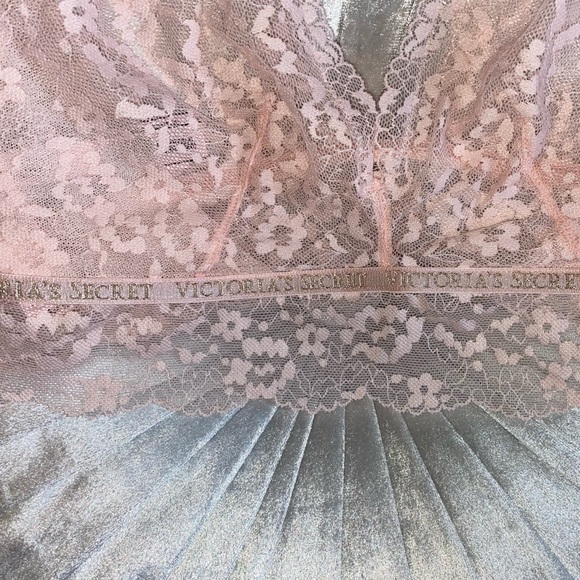 NWT:BRAND NEW VICTORIA SECRET LACE BRALETTE (PINK) - Picture 9 of 13